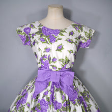 Load image into Gallery viewer, 50s CALIFORNIA COTTONS PURPLE ROSE PRINT PARTY BOW DRESS - XS / PETITE