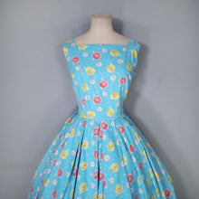 Load image into Gallery viewer, 50s TURQUOISE COTTON DAY DRESS WITH BRIGHT YELLOW AND RED PRINT - S