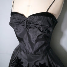 Load image into Gallery viewer, 50s STRAPPY TAFFETA EVENING DRESS WITH VELVET FLOCKING AND 3D FLOWERS - XS