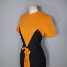 Load image into Gallery viewer, 60s BLACK AND ORANGE COLOURBLOCK SHIFT DRESS - M