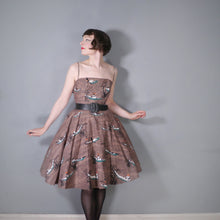 Load image into Gallery viewer, 50s STRAPPY FULL SKIRTED ASIAN NOVELTY SAMPAN FISHERMAN PRINT DRESS - XS