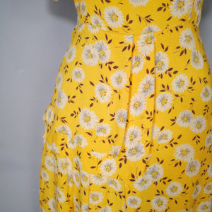 40s YELLOW FLORAL PRINT SOFT RAYON TEA DRESS - S-M