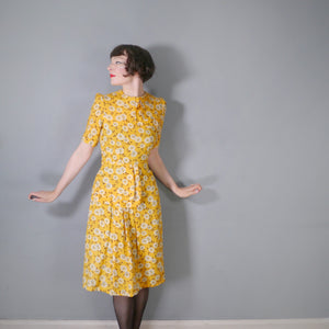 40s YELLOW FLORAL PRINT SOFT RAYON TEA DRESS - S-M