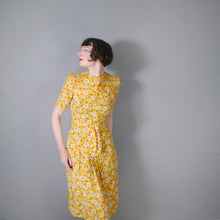 Load image into Gallery viewer, 40s YELLOW FLORAL PRINT SOFT RAYON TEA DRESS - S-M