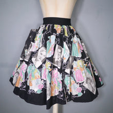 Load image into Gallery viewer, BLACK 50s 60s NOVELTY SKIRT IN THEATRICAL PRINT WITH HOLLYWOOD STARS - 27-28&quot;