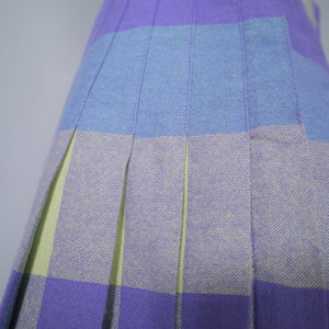 60s PURPLE BLUE AND GREEN REVERSIBLE PLEATED WOOL SKIRT - 25.5"