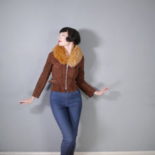 Load image into Gallery viewer, CHELSEA GIRL 60s 70s LIGHTWEIGHT CROPPED BROWN SUEDE JACKET WITH SHEEPSKIN COLLAR - XS