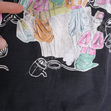 Load image into Gallery viewer, BLACK 50s 60s NOVELTY SKIRT IN THEATRICAL PRINT WITH HOLLYWOOD STARS - 27-28&quot;