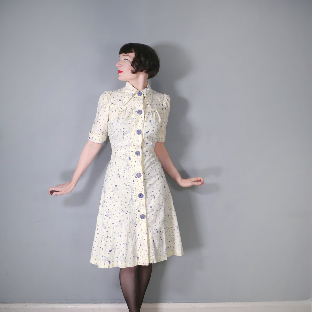 70s NOVELTY PIXILATED DANCING MUSIC PRINT BUTTON THROUGH DRESS - M