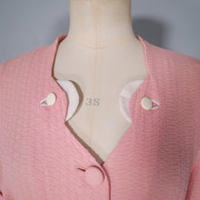 Load image into Gallery viewer, 40s SOFT BALLET PINK TEA DRESS WITH SCALLOP AND BUTTON DETAIL - L / volup