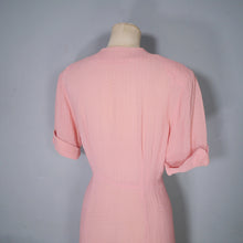 Load image into Gallery viewer, 40s SOFT BALLET PINK TEA DRESS WITH SCALLOP AND BUTTON DETAIL - L / volup