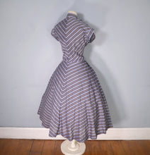 Load image into Gallery viewer, 50s GREY YELLOW AND BLACK CHEVRON STRIPE TIE NECK DRESS - M-L (tall fit)