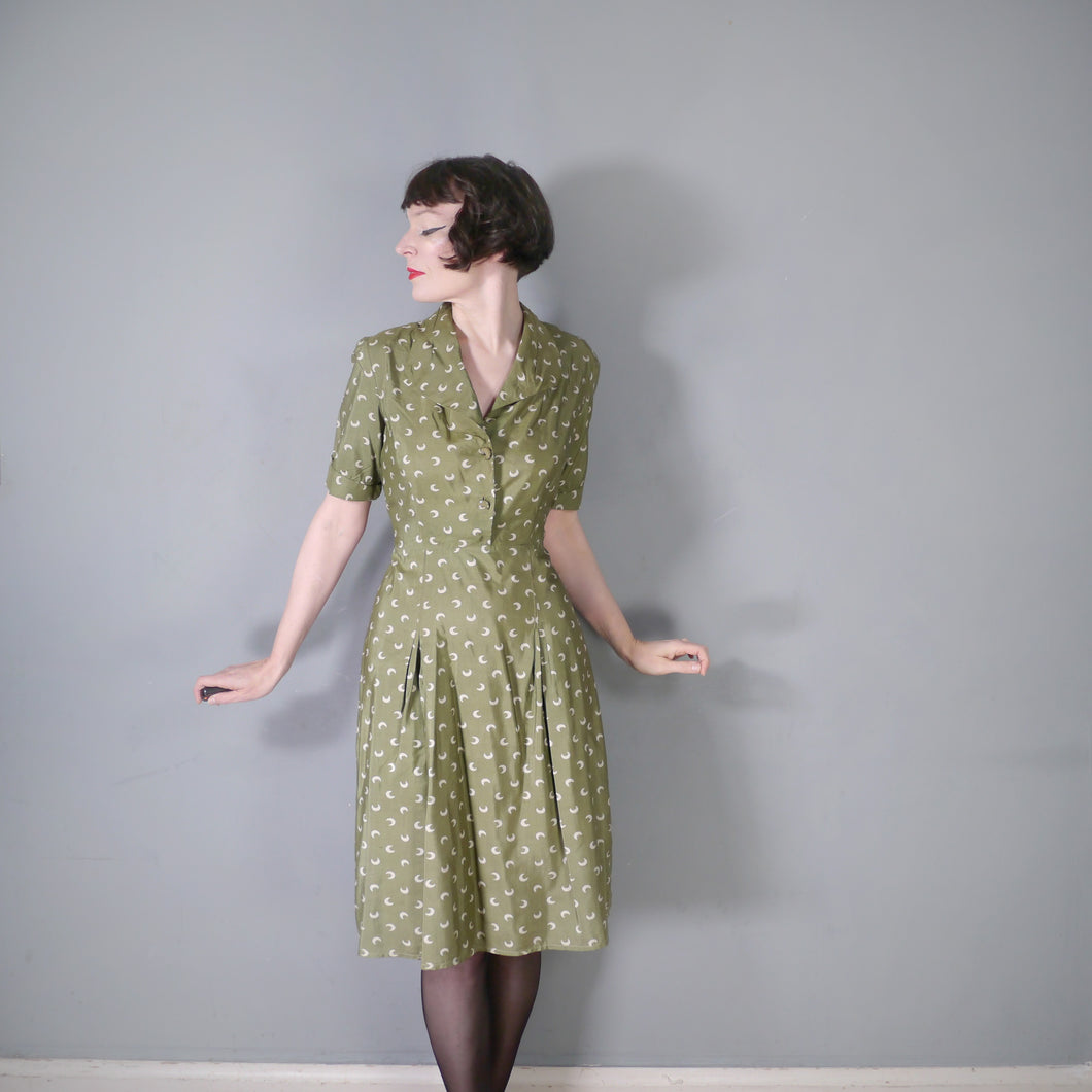 40s 50s PURE SILK OLIVE GREEN MOON PRINT DRESS - S