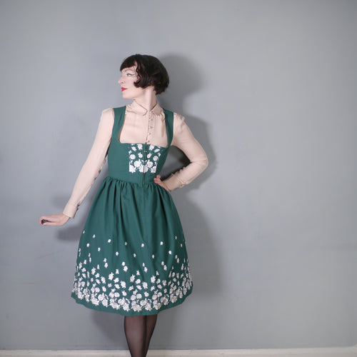 70s GREEN AND WHITE FLORAL EMBROIDERED DIRNDL DRESS - S