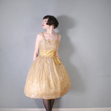 Load image into Gallery viewer, 50s 60s &quot;BLANES&quot; GOLD METALLIC LACE STRAPPY PARTY / COCKTAIL DRESS - L / volup