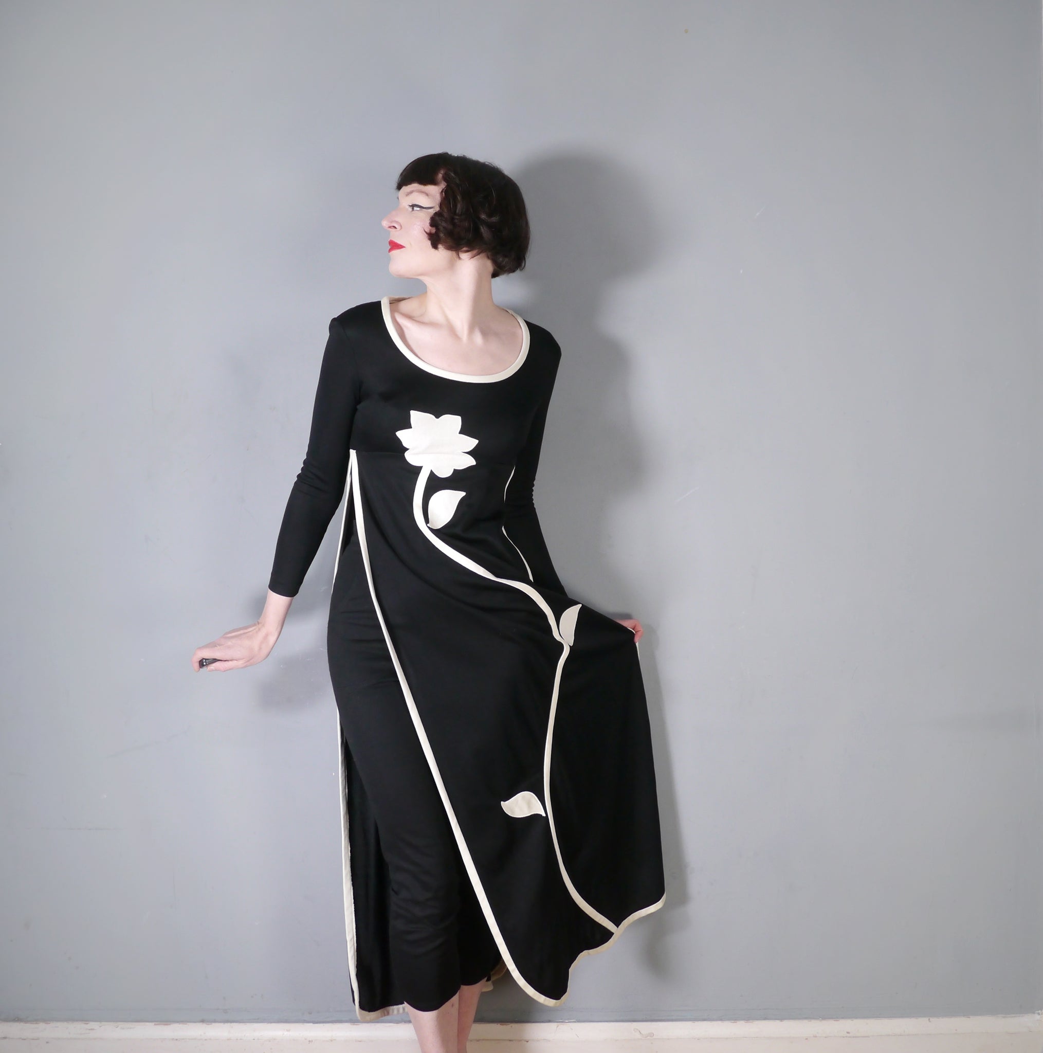 70s MICKEY JRS BLACK AND WHITE MAXI DRESS WITH SLIT SIDES AND FLORAL A Sartorial Matters 70s MICKEY JRS BLACK AND WHITE MAXI DRESS WITH SLIT SIDES AND FLORAL A Sartorial Matters