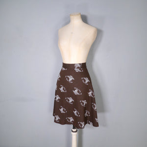 70s BROWN WHITE PONTE KNIT NOVELTY LADY PATTERN SKIRT - 25.5"