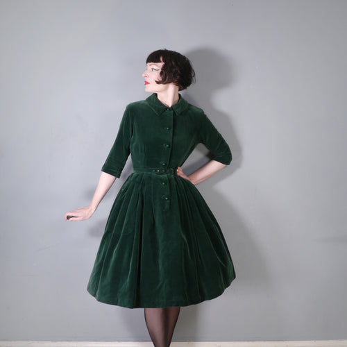 50s 60s BRENNER DARK GREEN VELVET DRESS WITH FULL SKIRT AND BUTTON DETAIL - S