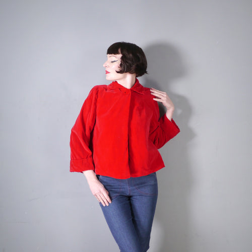 40s RICH RED VELVET SWING JACKET WITH STONG SHOULDERS - M