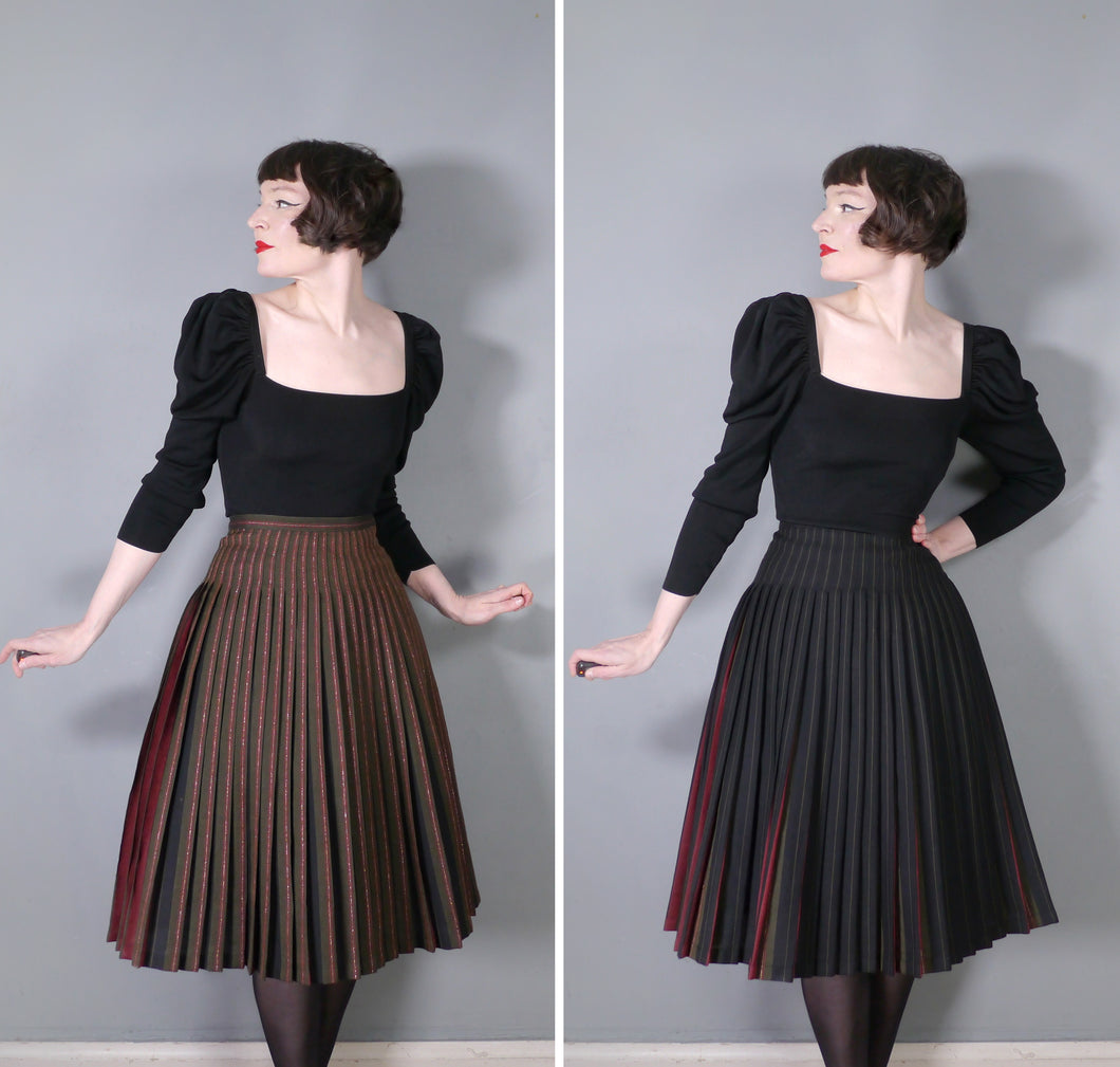 Pleated red wool skirt hotsell