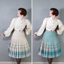 Load image into Gallery viewer, 80s AQUA GREEN AND STONE COLOURED REVERSIBLE PLEATED SKIRT - S