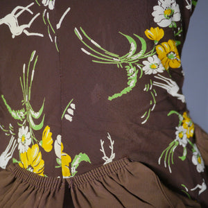 40s NOVELTY DEER AND FLOWER PRINT BROWN RAYON DRESS - S