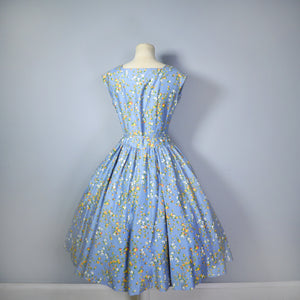 50s BLUE FULL SKIRTED DRESS BY RODNEY IN RED AND YELLOW FLORAL BUD PRINT - S