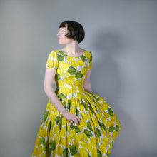 Load image into Gallery viewer, 50s YELLOW TULIP PRINT DRESS WITH HUGE SKIRT AND PUFF SLEEVE - S