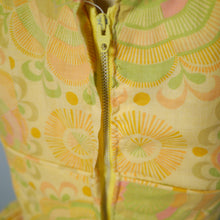 Load image into Gallery viewer, PASTEL YELLOW-ORANGE 50s 60s FLORAL DRESS WISH GATHERED SHELF BUST AND FULL SKIRT - XS
