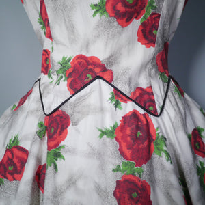 FANTASTIC RED FLORAL 50s COTTON DRESS WITH CIRCLE SKIRT AND COLLAR - M