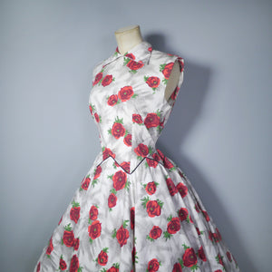 FANTASTIC RED FLORAL 50s COTTON DRESS WITH CIRCLE SKIRT AND COLLAR - M