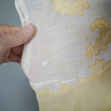 Load image into Gallery viewer, 40s SEMI-SHEER PALE YELLOW AND CREAM TWOTONE BLOUSE - L