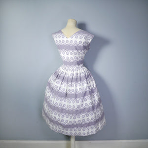 50s GREY AND WHITE FULL SKIRTED DAY DRESS WITH TIE NECK - M