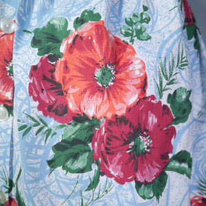 50s PASTEL BLUE SHIRT DRESS WITH BIG RED FLOWER PRINT - L / VOLUP