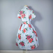 Load image into Gallery viewer, 50s PASTEL BLUE SHIRT DRESS WITH BIG RED FLOWER PRINT - L / VOLUP