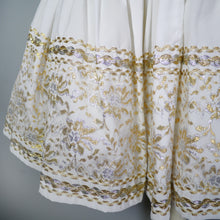 Load image into Gallery viewer, 50s WHITE AND METALLIC GOLD / SILVER LACE PATIO SKIRT AND BLOUSE DRESS SET - XS-S