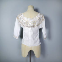 Load image into Gallery viewer, 50s WHITE AND METALLIC GOLD / SILVER LACE PATIO SKIRT AND BLOUSE DRESS SET - XS-S