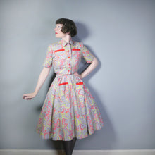Load image into Gallery viewer, EARLY 50s BRIGHT GREEN AND RED PAISLEY PRINT SUN DRESS AND BOLERO - XS