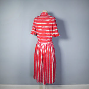 40s RED WHITE PATTERNED SOFT RAYON BUTTON THROUGH DRESS - XS-S