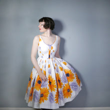 Load image into Gallery viewer, 50s VICTOR JOSSELYN AUTUMN FLORAL BORDER PRINT COTTON DRESS - S