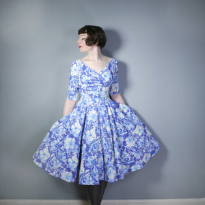 50s BLUE WHITE FLORAL CORDUROY FULL SKIRTED DAY DRESS - XS / petite fit