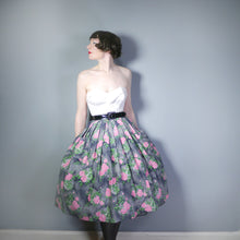 Load image into Gallery viewer, 50s PINK ROSE AND SPIDER WEB -ESQUE PRINT GREY FULL SKIRT - 33&quot;