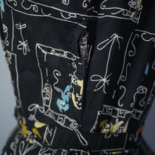 Load image into Gallery viewer, BLACK 50s COTTON DRESS WITH NOVELTY POODLE DOG PRINT - S