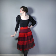 Load image into Gallery viewer, PENDLETON TURNABOUT REVERSIBLE PLEATED TARTAN PLAID WOOL SKIRT - XS