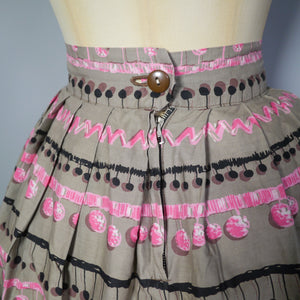 BROWN 50s FULL COTTON SKIRT WITH TROMP L'OEIL POMPOM RIBBON PRINT - 25"