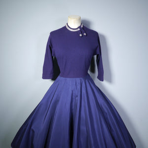50s NAVY BLUE TAFFETA AND WOOL PARTY DRESS WITH RHINESTONE DETAIL - XS