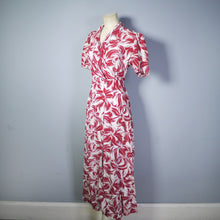 Load image into Gallery viewer, 40s LONG CREAM AND BRICK RED PATTERNED WRAP DRESS - XS-S