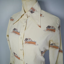 Load image into Gallery viewer, 70s NOVELTY PRINT BATHING LADY DAGGER COLLAR SHIRT - S