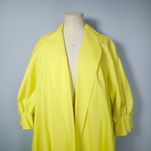 Load image into Gallery viewer, 50s HARELLA BRIGHTEST YELLOW SWING / OPERA LIGHT TRANSITIONAL COAT - S-M