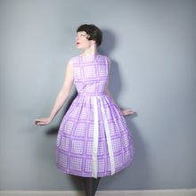 Load image into Gallery viewer, 50s PURPLE CHECK COTTON FULL SKIRTED DAY DRESS - M